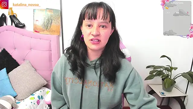 Katalina novoa online show from 05-26-26, 02:07