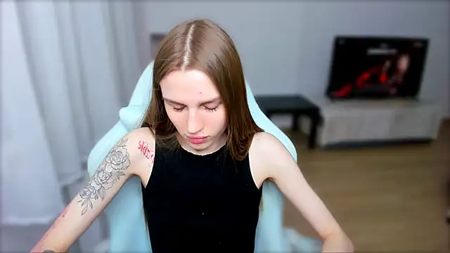 StellaLawless online show from 02-18-25, 06:58