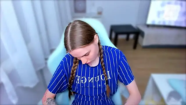 StellaLawless online show from 03-09-25, 12:42