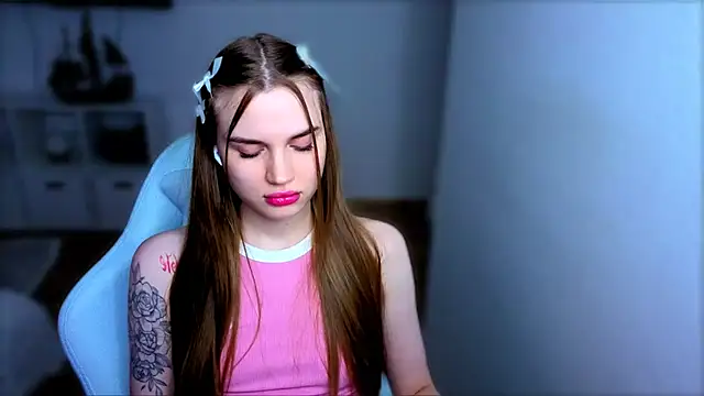 StellaLawless online show from 11-07-25, 08:42