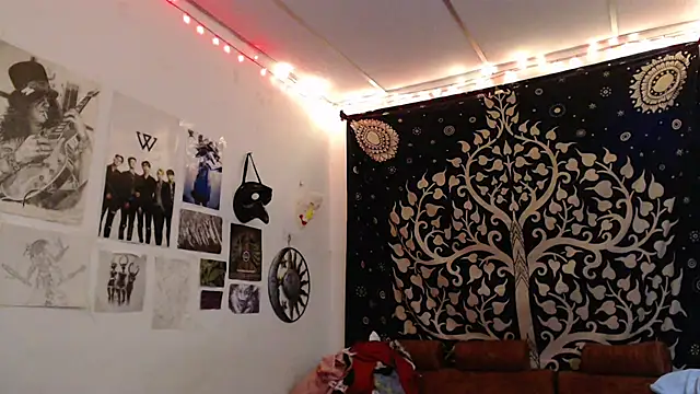 Kimber 666 online show from 02-27-25, 05:26