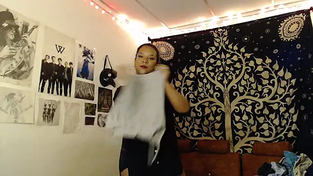 Kimber 666 online show from 03-02-25, 12:31