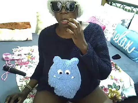 Sweet Bear online show from 04-03-26, 05:44