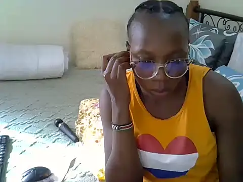 Sweet Bear online show from 05-31-26, 01:18