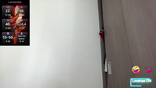 Snapshot of bob_petterson chatting on 11-04-25, 06:07 bob petterson online show from 11-04-25, 06:07