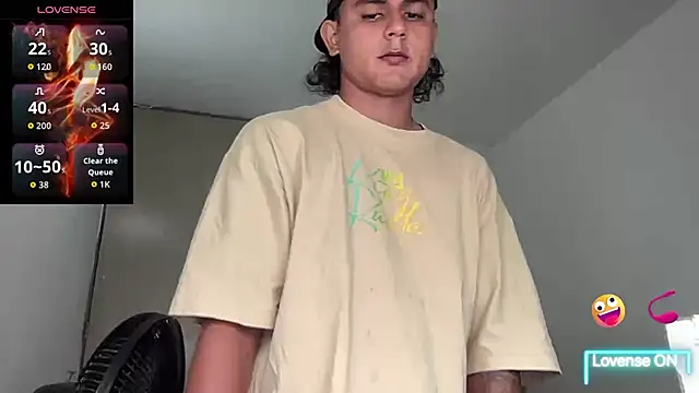 Snapshot of bob_petterson chatting on 11-06-25, 04:19 bob petterson online show from 11-06-25, 04:19