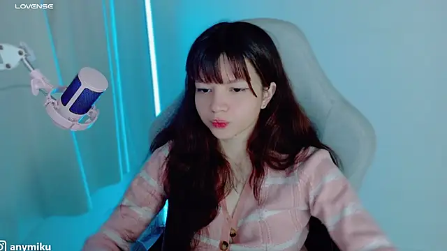 Snapshot of stephybrown chatting on 01-10-25, 03:50 stephybrown online show from 01-10-25, 03:50