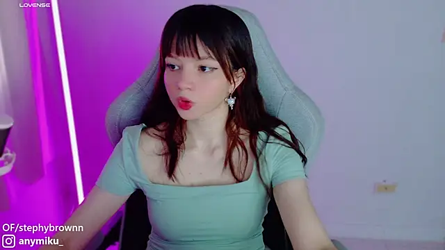 Snapshot of stephybrown chatting on 01-28-25, 10:56 stephybrown online show from 01-28-25, 10:56
