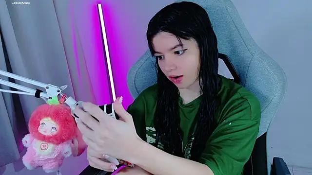 Snapshot of stephybrown chatting on 09-25-25, 10:46 stephybrown online show from 09-25-25, 10:46