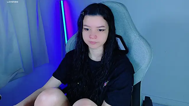 Snapshot of stephybrown chatting on 11-24-25, 11:04 stephybrown online show from 11-24-25, 11:04