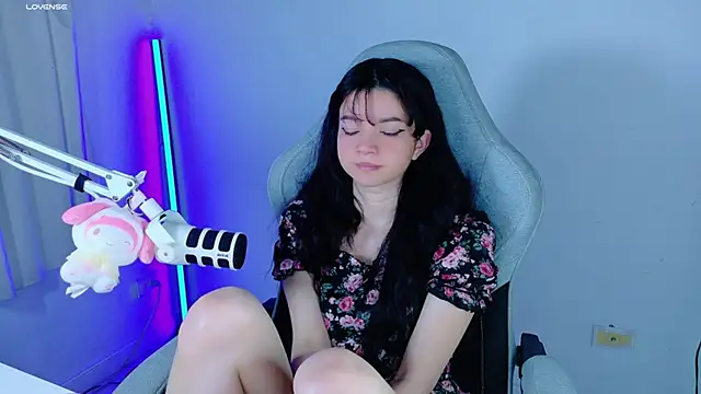 Snapshot of stephybrown chatting on 11-28-25, 11:40 stephybrown online show from 11-28-25, 11:40