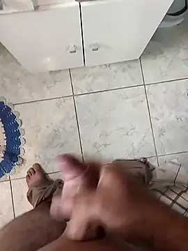 danielsafado222 online show from 04-21-26, 06:12