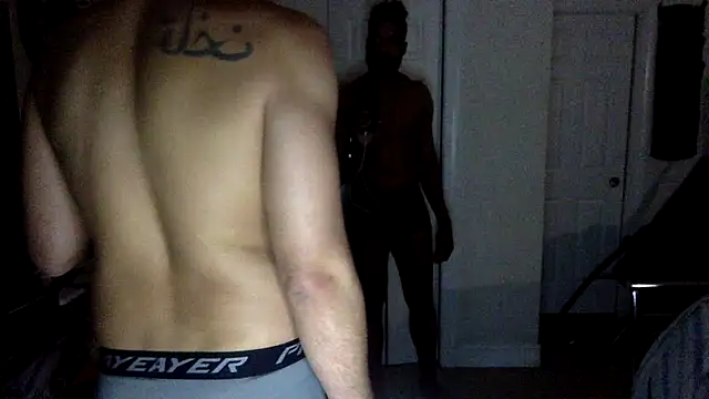 Snapshot of TheOnlyTwinTowers chatting on 03-22-25, 06:00 TheOnlyTwinTowers online show from 03-22-25, 06:00