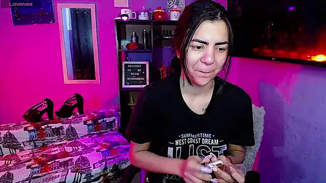 IsisRouse online show from 11-29-25, 03:31