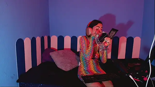 IsisRouse online show from 03-06-26, 03:03