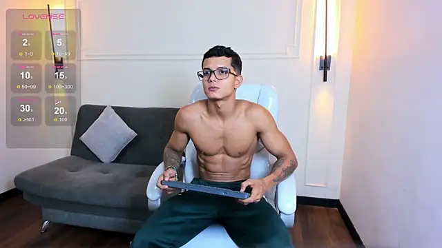 Paradise boy s online show from 11-10-25, 09:14