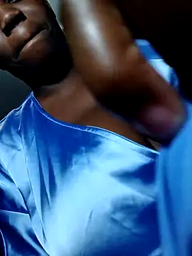 Bigchoccojugsxx online show from 02-10-26, 08:02