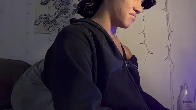 tsjaden777 online show from 06-11-26, 04:32