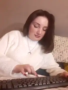 unicka65 online show from 12-20-24, 03:21