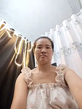 Snapshot of Hara_lusia83 chatting on 05-11-26, 04:51 Hara lusia83 online show from 05-11-26, 04:51
