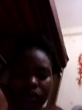 Snapshot of freaky_belle chatting on 11-08-25, 03:07 freaky belle online show from 11-08-25, 03:07