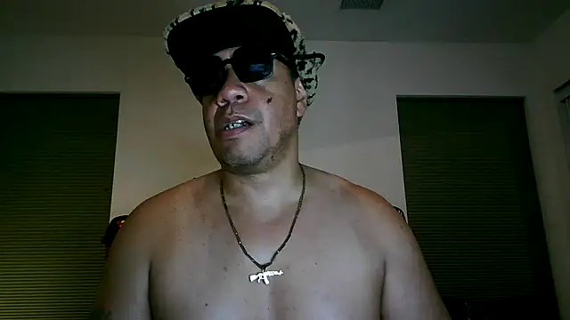 pimpdaddy4ever online show from 12-04-24, 03:59