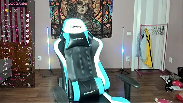 Snapshot of Project_hisoka chatting on 10-08-25, 09:51 Project hisoka online show from 10-08-25, 09:51