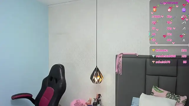 MADISON ROWAN1 online show from 02-25-25, 09:20