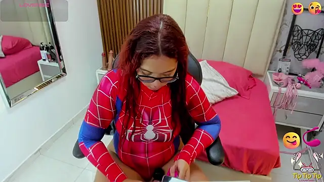 MADISON ROWAN1 online show from 10-06-25, 03:04