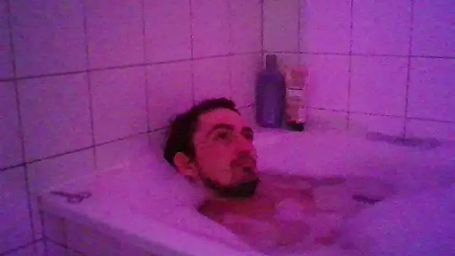 Snapshot of Wesleymodel chatting on 03-11-26, 11:00 Wesleymodel online show from 03-11-26, 11:00