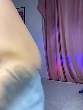 Ari Martin online show from 11-23-25, 05:07