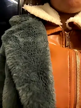 Black Dolll online show from 11-07-25, 10:15