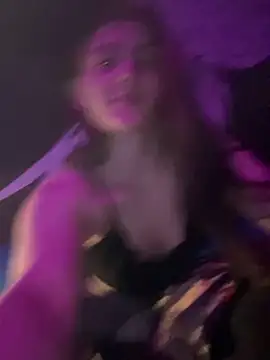 Snapshot of emilysue1 chatting on 03-22-25, 09:02 emilysue1 online show from 03-22-25, 09:02