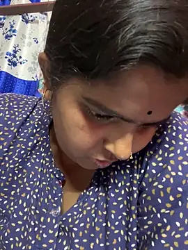 Beauty-queen online show from 03-04-25, 10:57