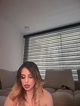 Alirawrz online show from 03-08-25, 06:58