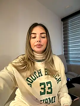 Alirawrz online show from 11-08-25, 08:29