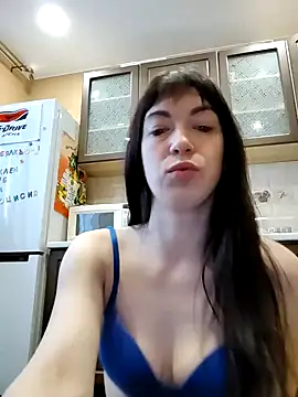 NikaXBerry online show from 12-25-24, 04:01