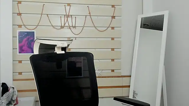 Josephine Kiss online show from 02-09-25, 07:09