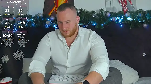 Snapshot of RoddyStill chatting on 12-19-24, 08:13 RoddyStill online show from 12-19-24, 08:13