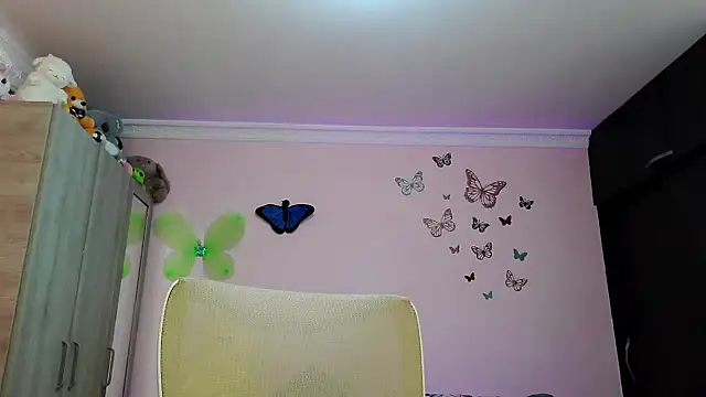 caroline jonson online show from 09-20-25, 02:29