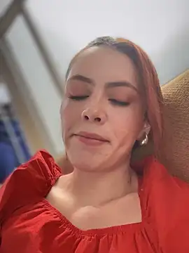 Lorraine Leon online show from 12-16-24, 04:49