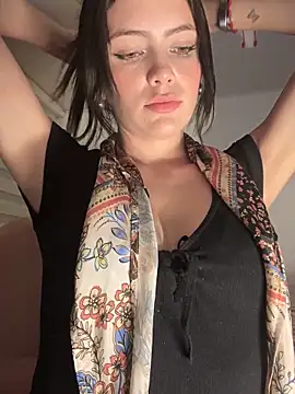 Lorraine Leon online show from 01-21-25, 02:33