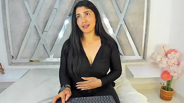 Danna 777  online show from 02-18-25, 03:31