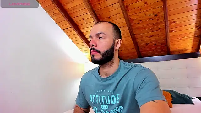 Tom Bailey online show from 09-30-25, 12:10