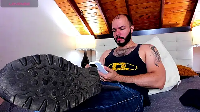 Tom Bailey online show from 11-02-25, 01:24