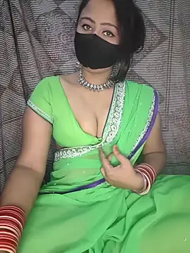 Snapshot of priya__angel chatting on 10-25-25, 04:53 priya  angel online show from 10-25-25, 04:53