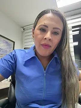 ALONDRAMILF online show from 02-02-25, 01:23