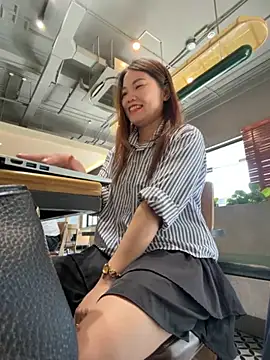 Emily 9xx online show from 11-23-25, 04:56