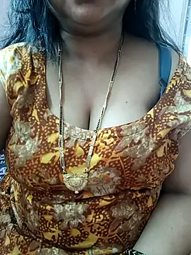 Snapshot of cuteyqueen chatting on 11-03-25, 06:03 cuteyqueen online show from 11-03-25, 06:03