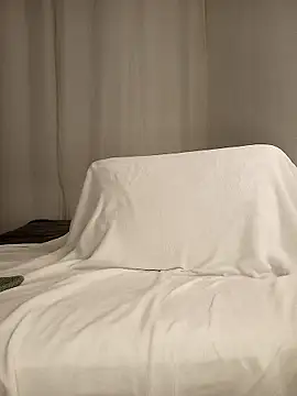 Snapshot of AnnieBraa chatting on 01-12-26, 10:48 AnnieBraa online show from 01-12-26, 10:48